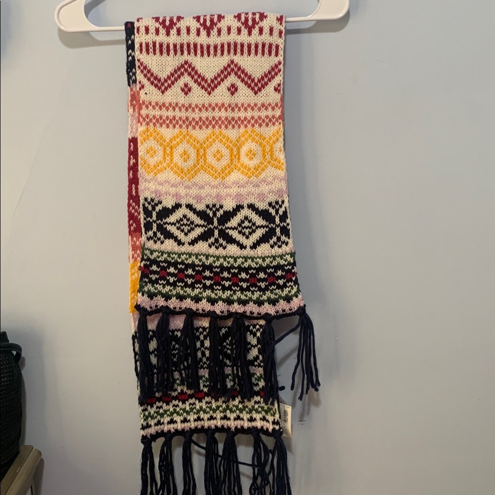 Nwt old navy scars 100% acrylic